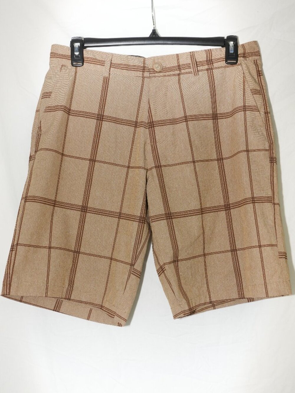 LNC  Size 34 Golf Shorts 11” inseam Quick Dry Plaid 4 Pockets Mesh Pockets